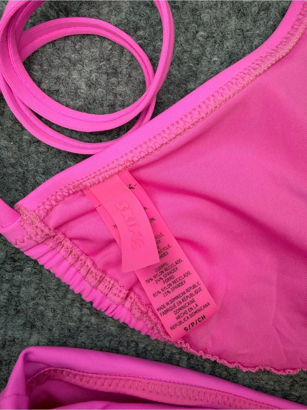SKIMS Signature Swim Taffy Pink Triangle Bikini Set Women's Small Resort Beach